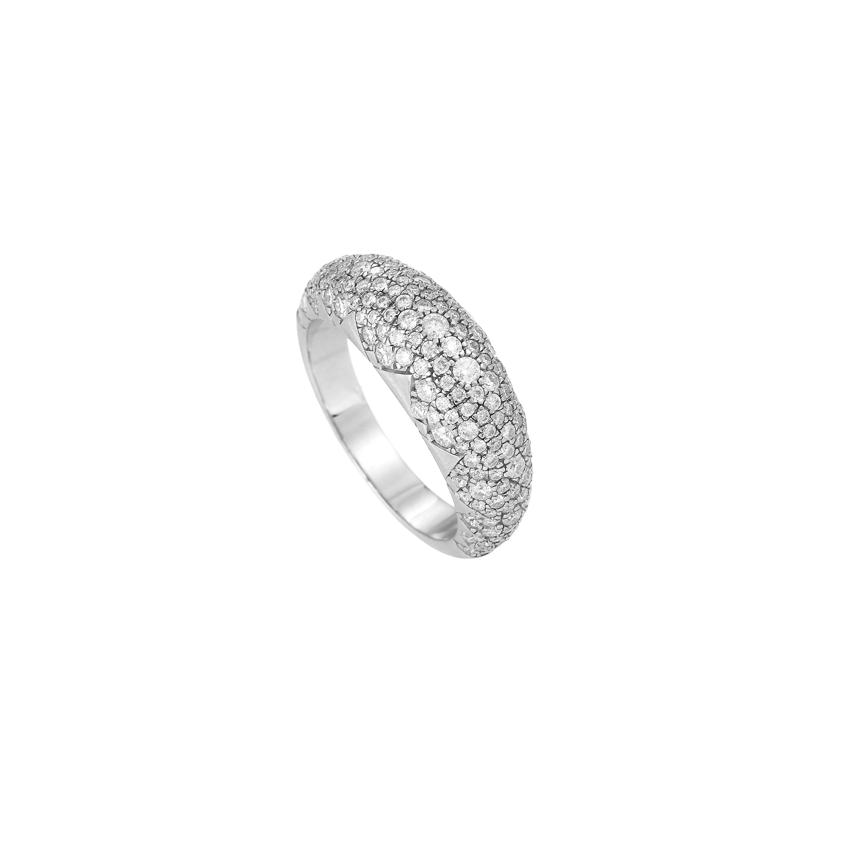 Irregularly set moissanite ring