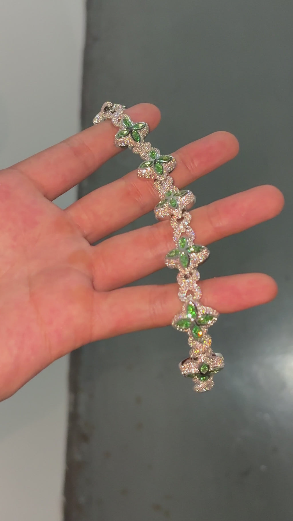 Invisible Clasp Four-Leaf Clover Moissanite Bracelet