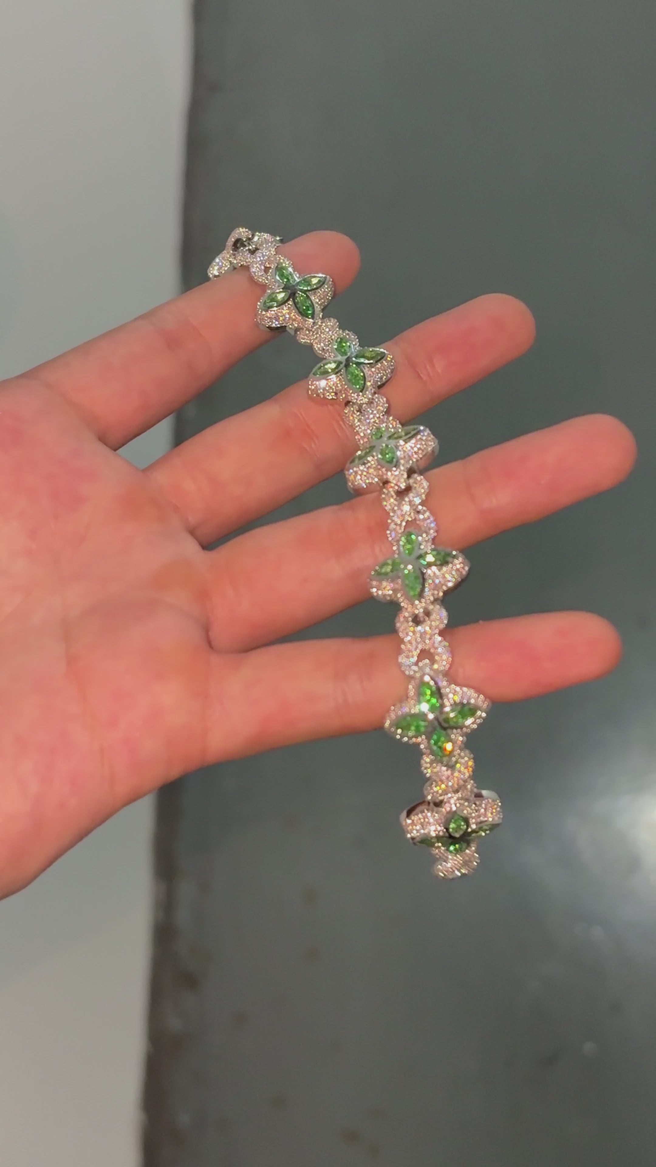 Invisible Clasp Four-Leaf Clover Moissanite Bracelet